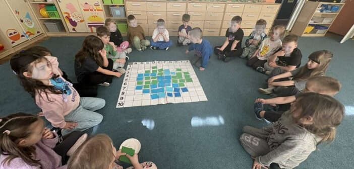 Kodowanie na dywanie – Nasza planeta Ziemia